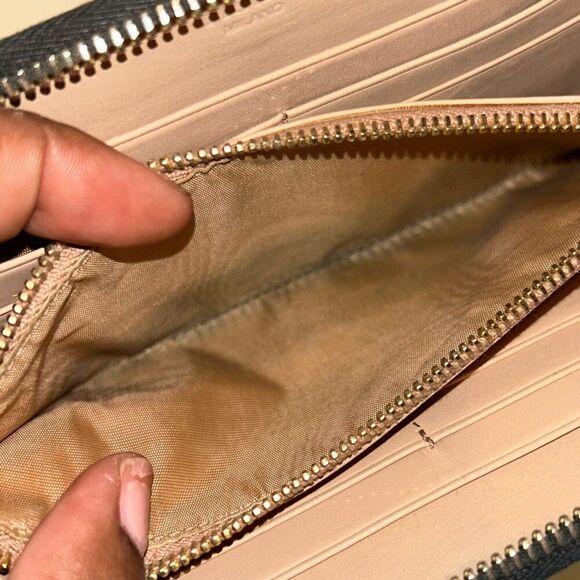 Prada Vitello Shine Zip Around Long Wallet Black Bow Front Elevated Basic Preppy - Picture 5 of 12